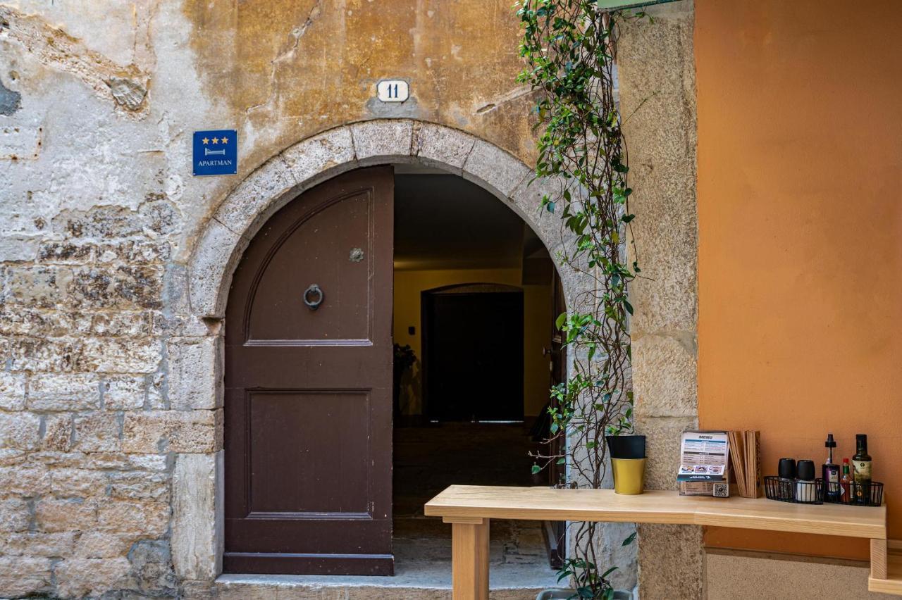 Studio App Dea In The Center Rovinj Luaran gambar