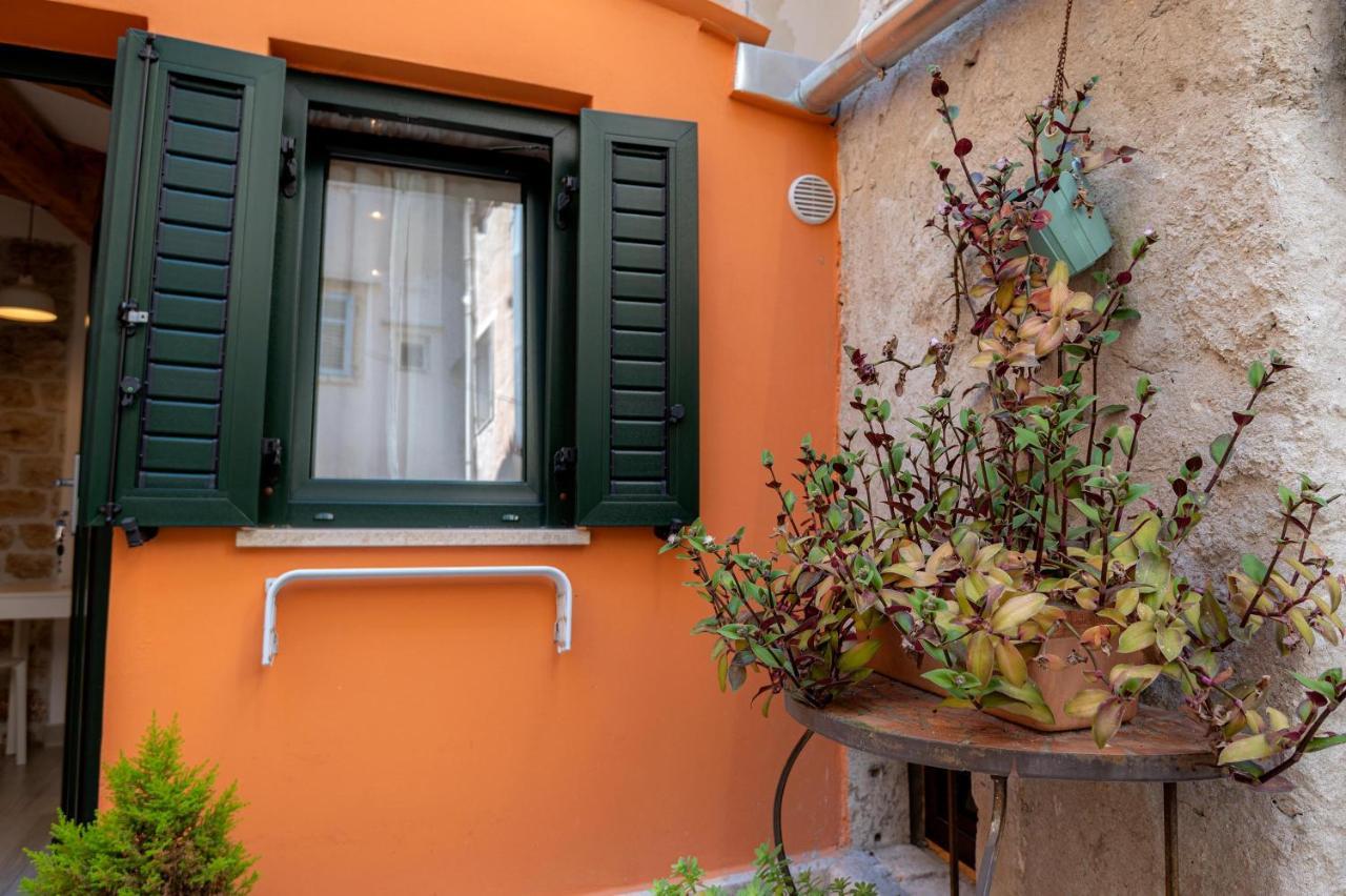 Studio App Dea In The Center Rovinj Luaran gambar
