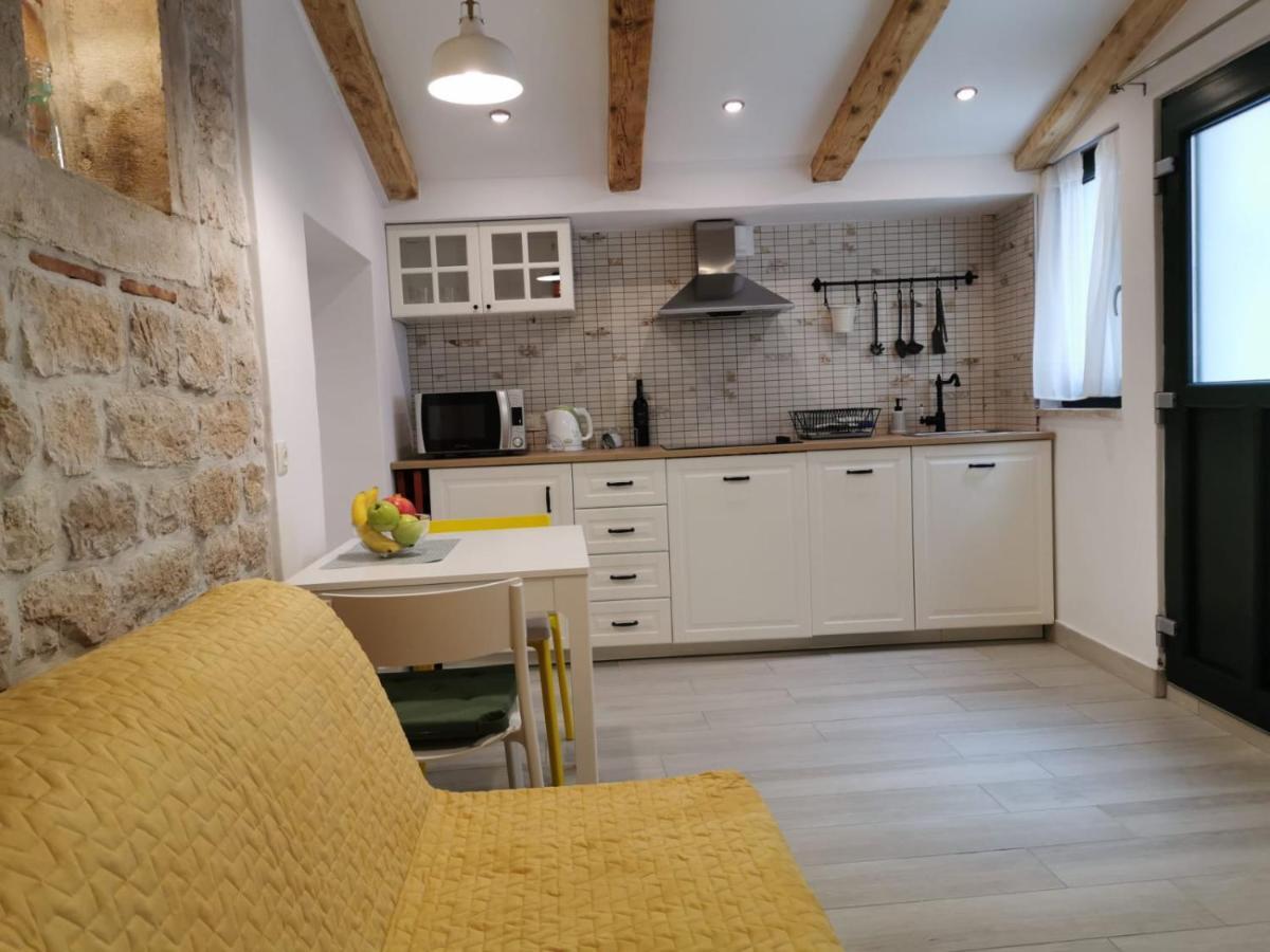 Studio App Dea In The Center Rovinj Luaran gambar