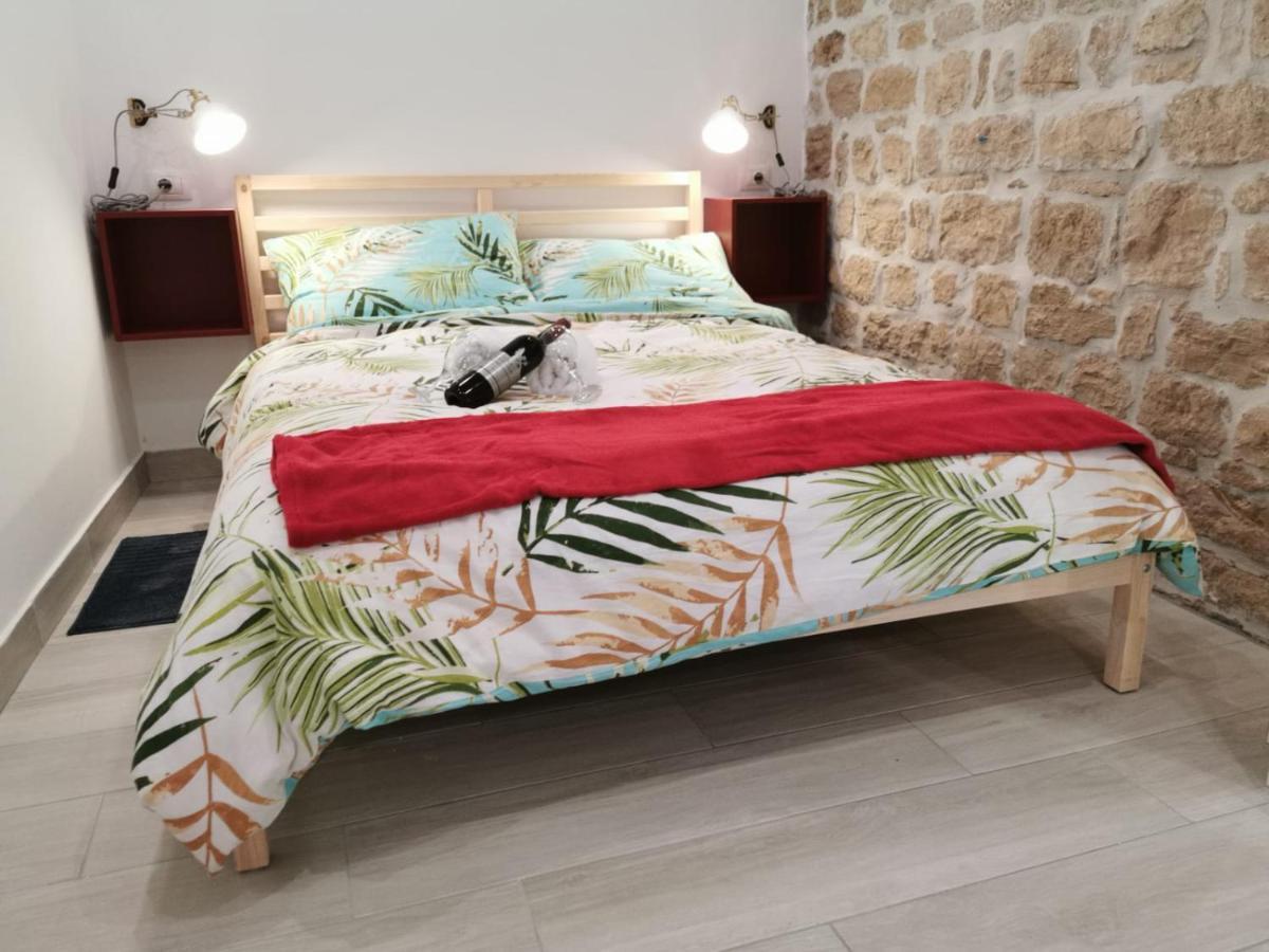 Studio App Dea In The Center Rovinj Luaran gambar